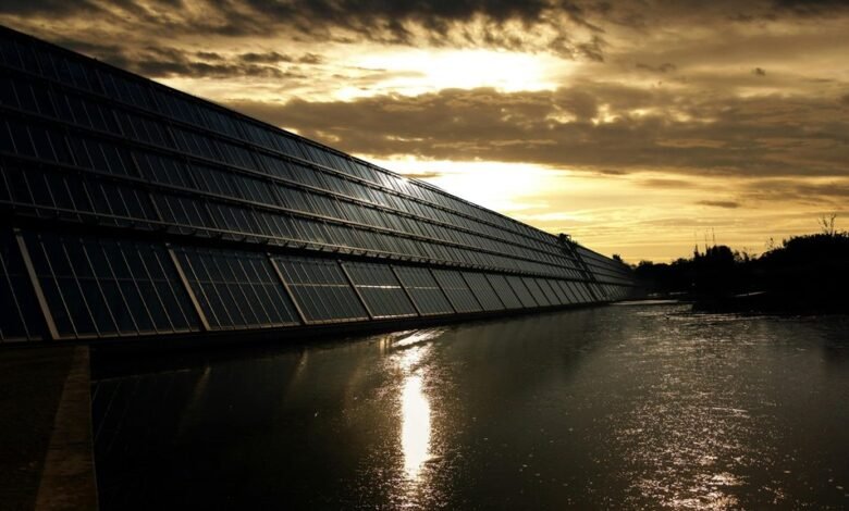 invest green energy returns
