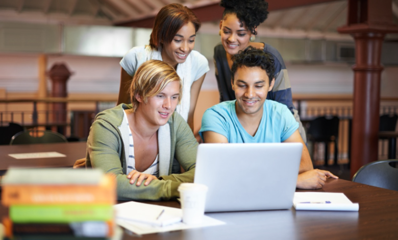 Clicks & Connections: The Best Digital Tools to Boost Your Networking Game